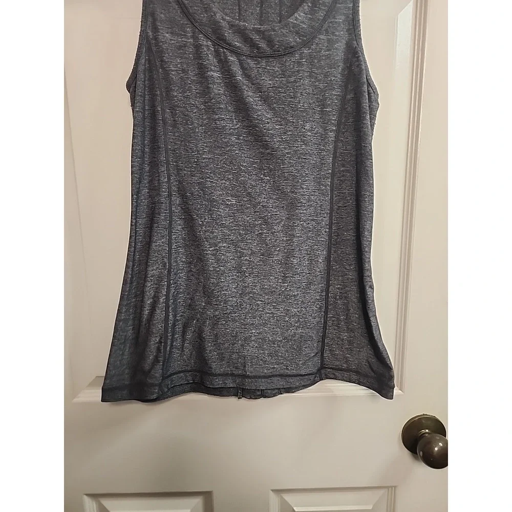 Lululemon Tank Top Size 8 Gray Ruffle Yoga Gym Activewear‎